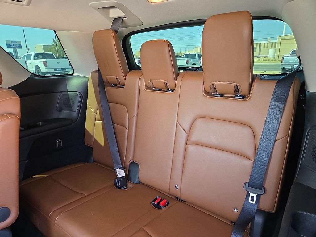 Used 2022 Nissan Pathfinder Platinum w/ Cargo Package FWD image 20