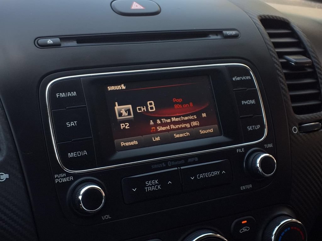 Used 2015 Kia Forte EX FWD image 8