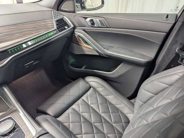 Used 2024 BMW X6 xDrive40i w/ Premium Package AWD/4WD image 8