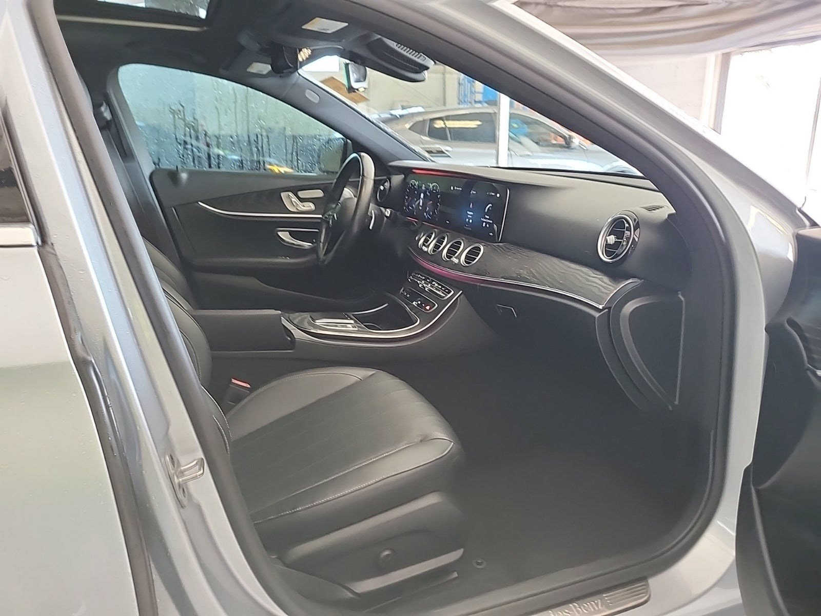 Used 2021 Mercedes-Benz E 350 Sedan image 13