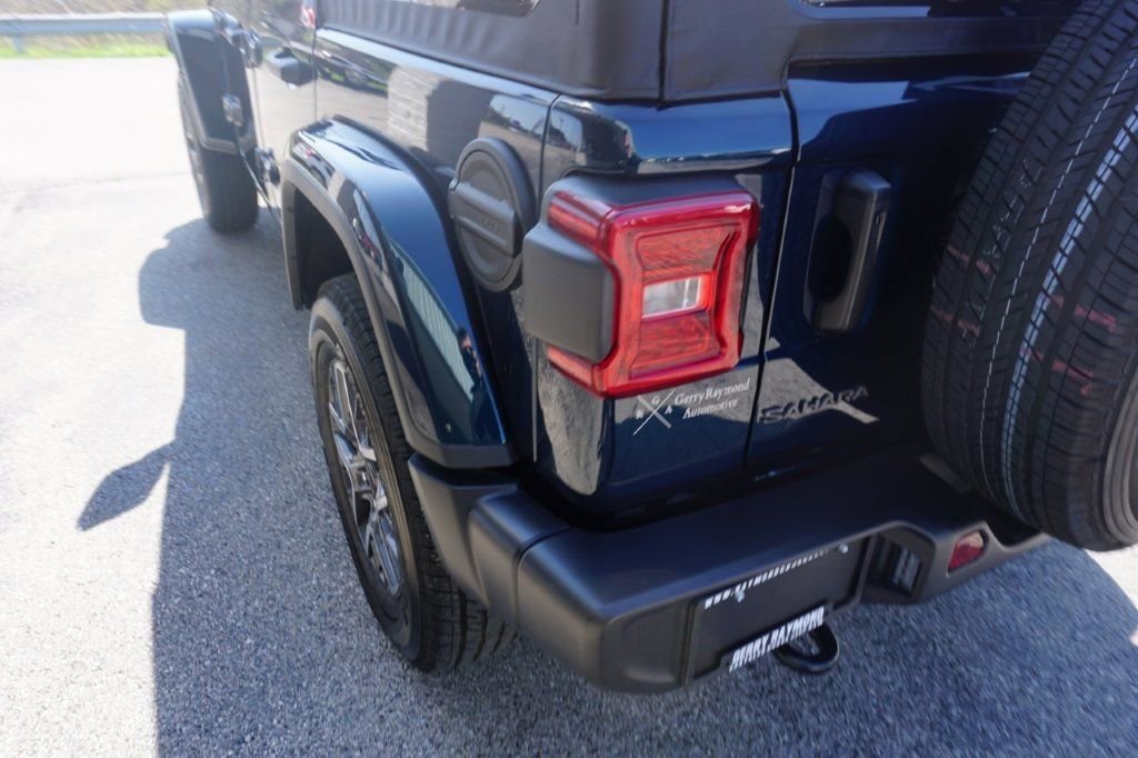 New 2025 Jeep Wrangler Unlimited Sahara image 7