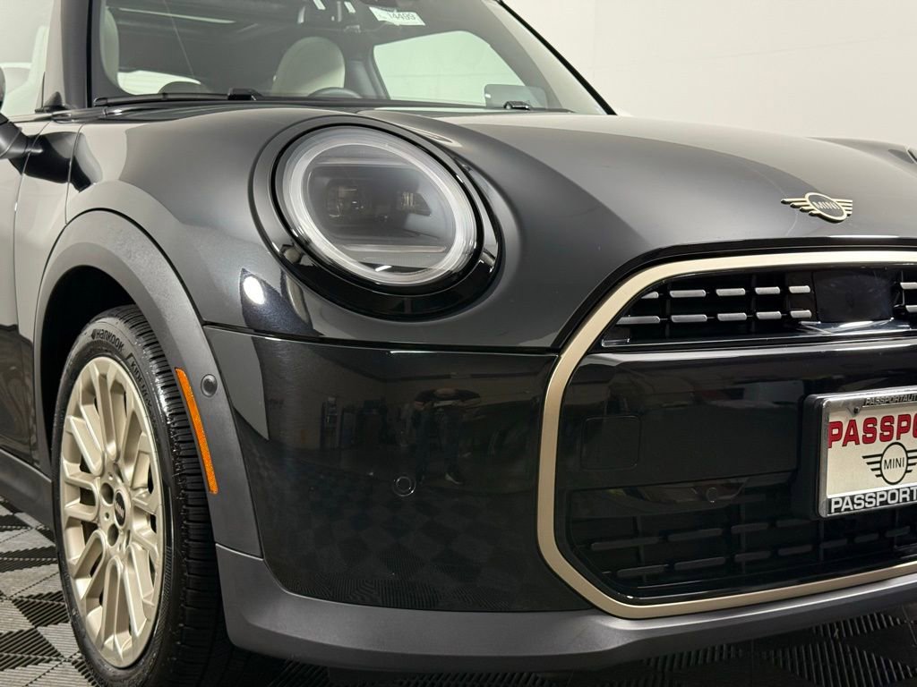 Certified 2025 MINI Cooper 2-Door Hardtop image 5