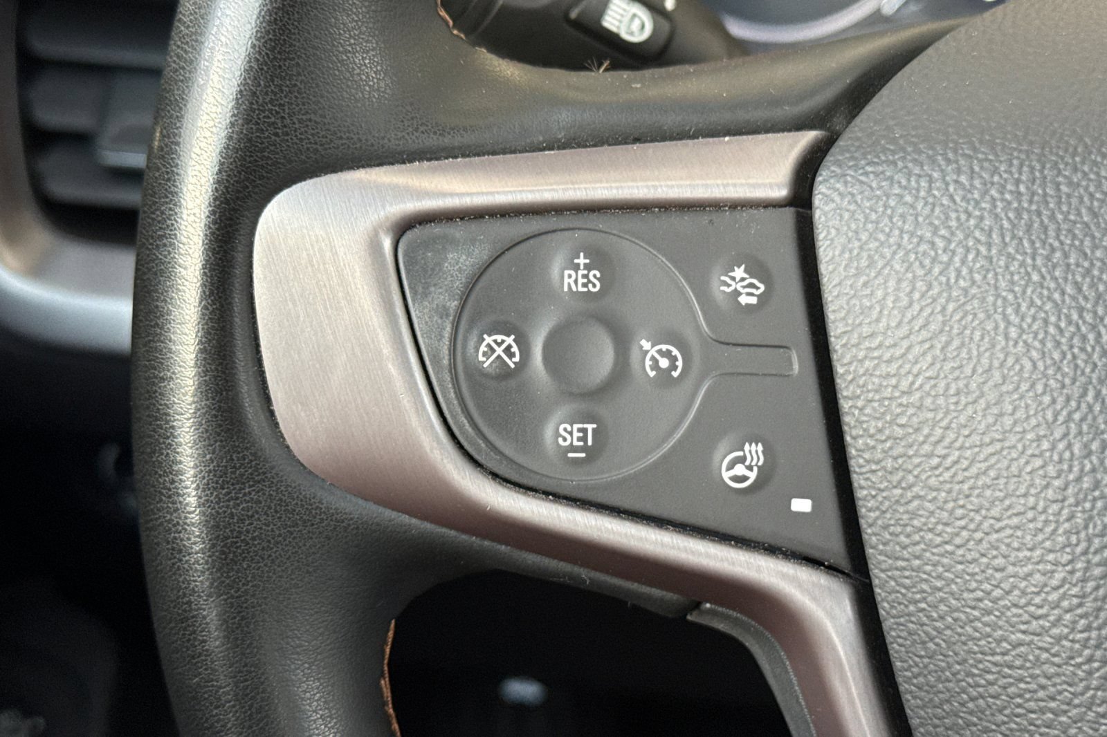 Used 2024 GMC Terrain AT4 w/ LPO, Floor Liner Package AWD/4WD image 35