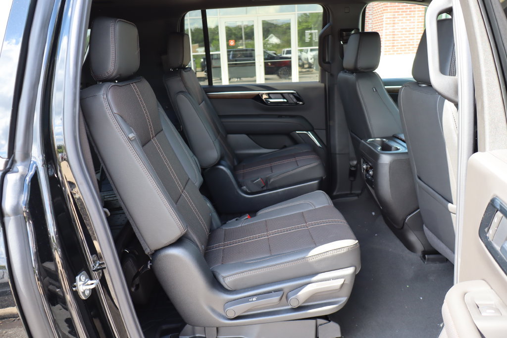 New 2026 Chevrolet Suburban High Country AWD/4WD image 54