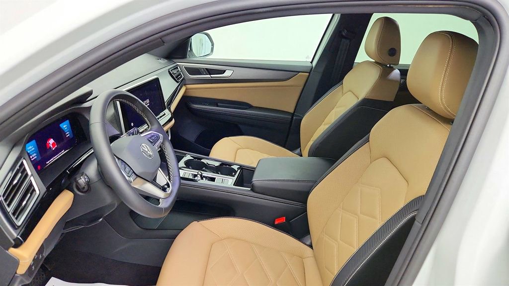 Used 2024 Volkswagen Atlas Cross Sport SE w/ Panoramic Sunroof Package image 20