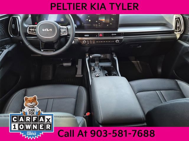 Certified 2025 Kia Sorento EX w/ Panoramic Sunroof Package image 27