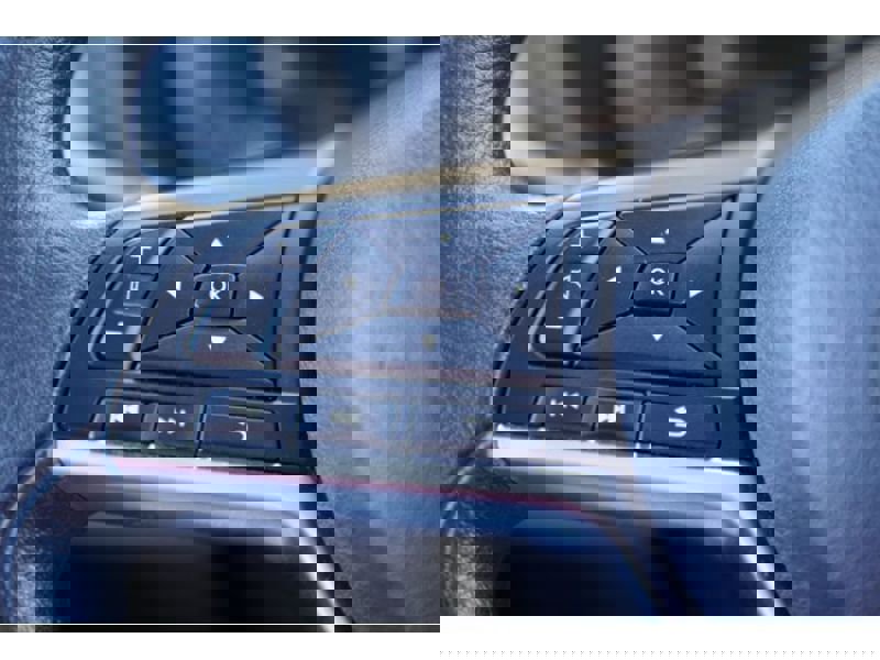 Used 2020 Nissan Kicks SV image 24