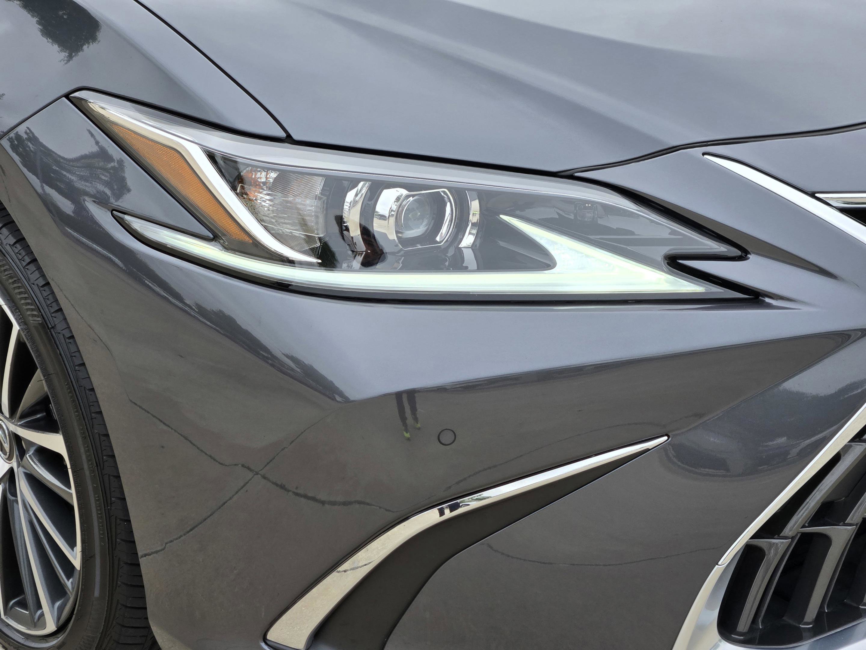 Certified 2025 Lexus ES 300h w/ Premium Package FWD image 37