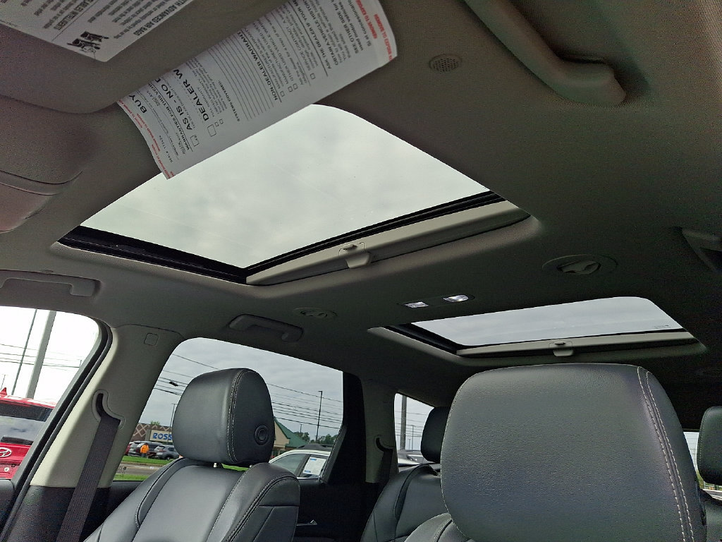Certified 2018 Buick Enclave Essence w/ Trailering Package FWD image 15