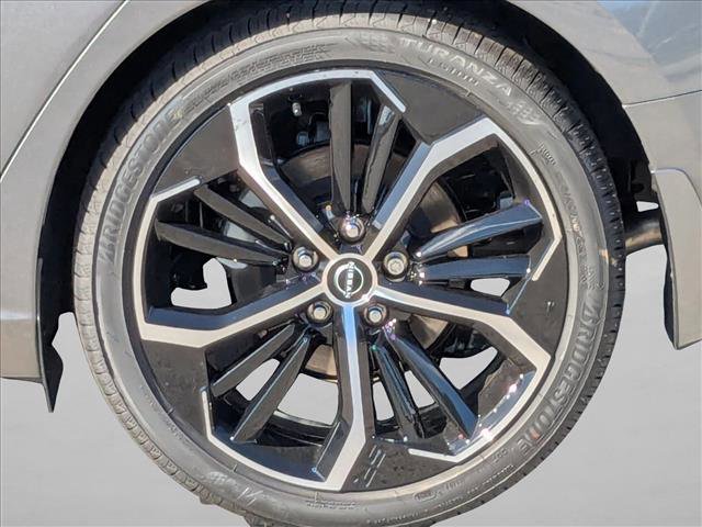 New 2025 Nissan Altima 2.5 SR w/ SR Premium Package FWD image 9