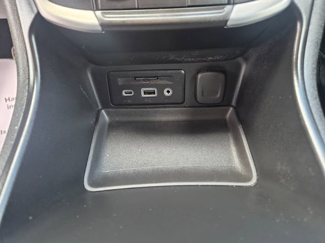 Used 2023 GMC Terrain SLT w/ Infotainment Package II FWD image 33