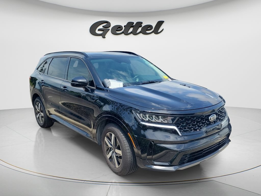 Used 2021 Kia Sorento S w/ Panoramic Sunroof Package