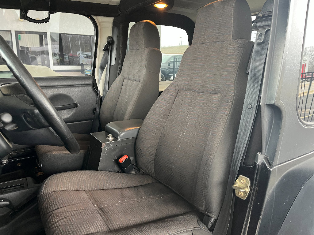 Used 2004 Jeep Wrangler Rubicon w/ Dual Top Group image 14