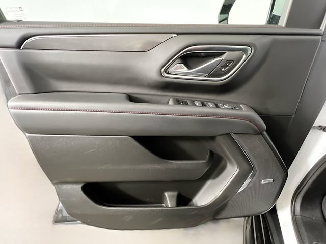 Used 2024 Chevrolet Suburban RST w/ Luxury Package image 33