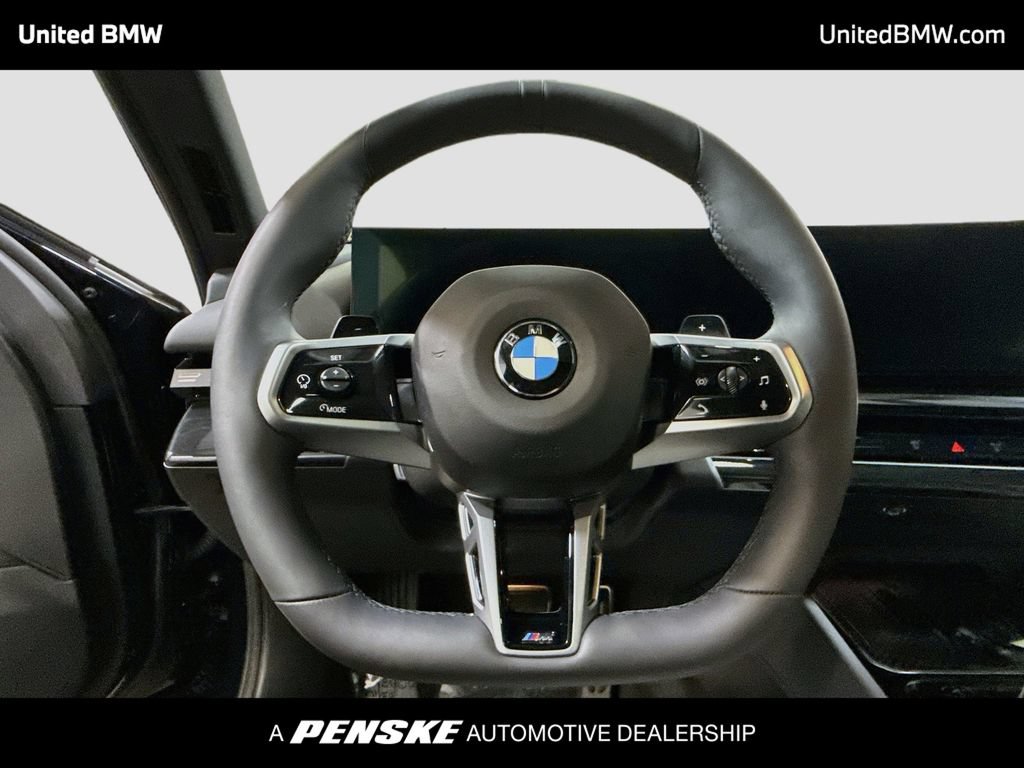Used 2025 BMW 530i w/ M Sport Package RWD image 6