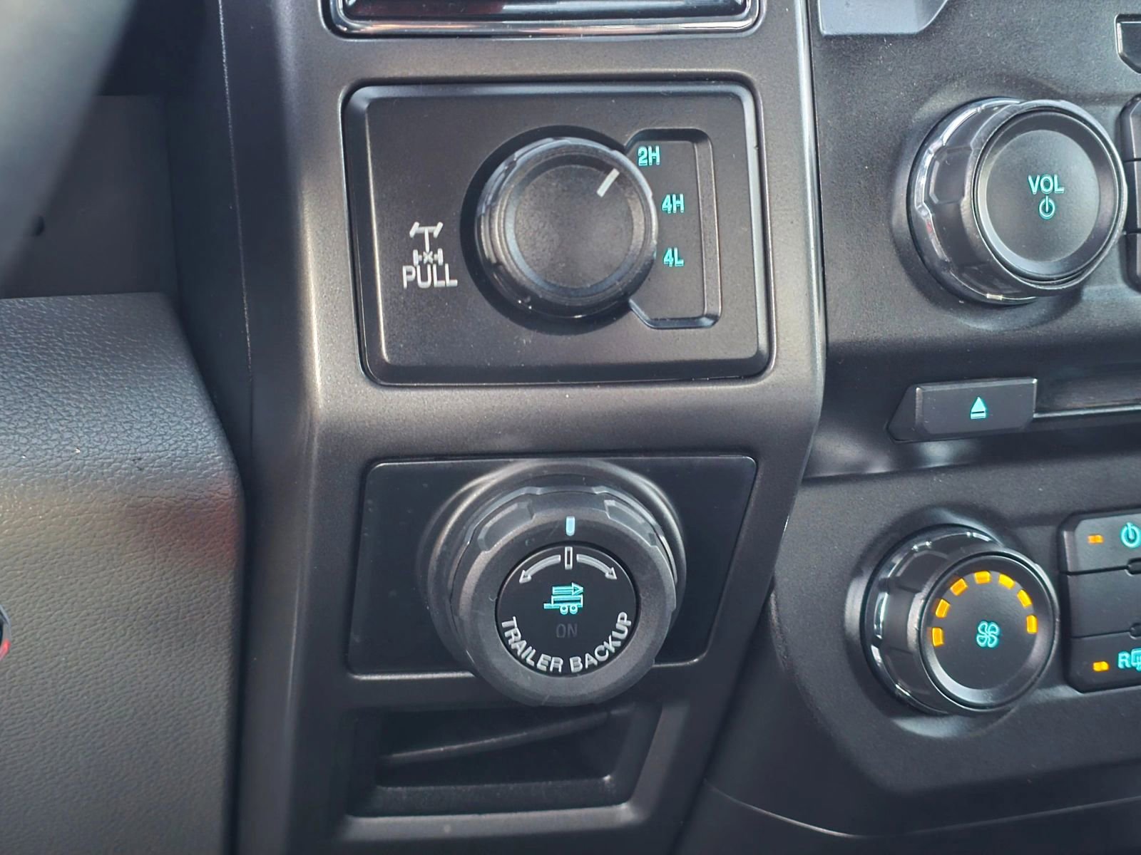 Used 2018 Ford F150 XLT w/ Equipment Group 301A Mid image 28