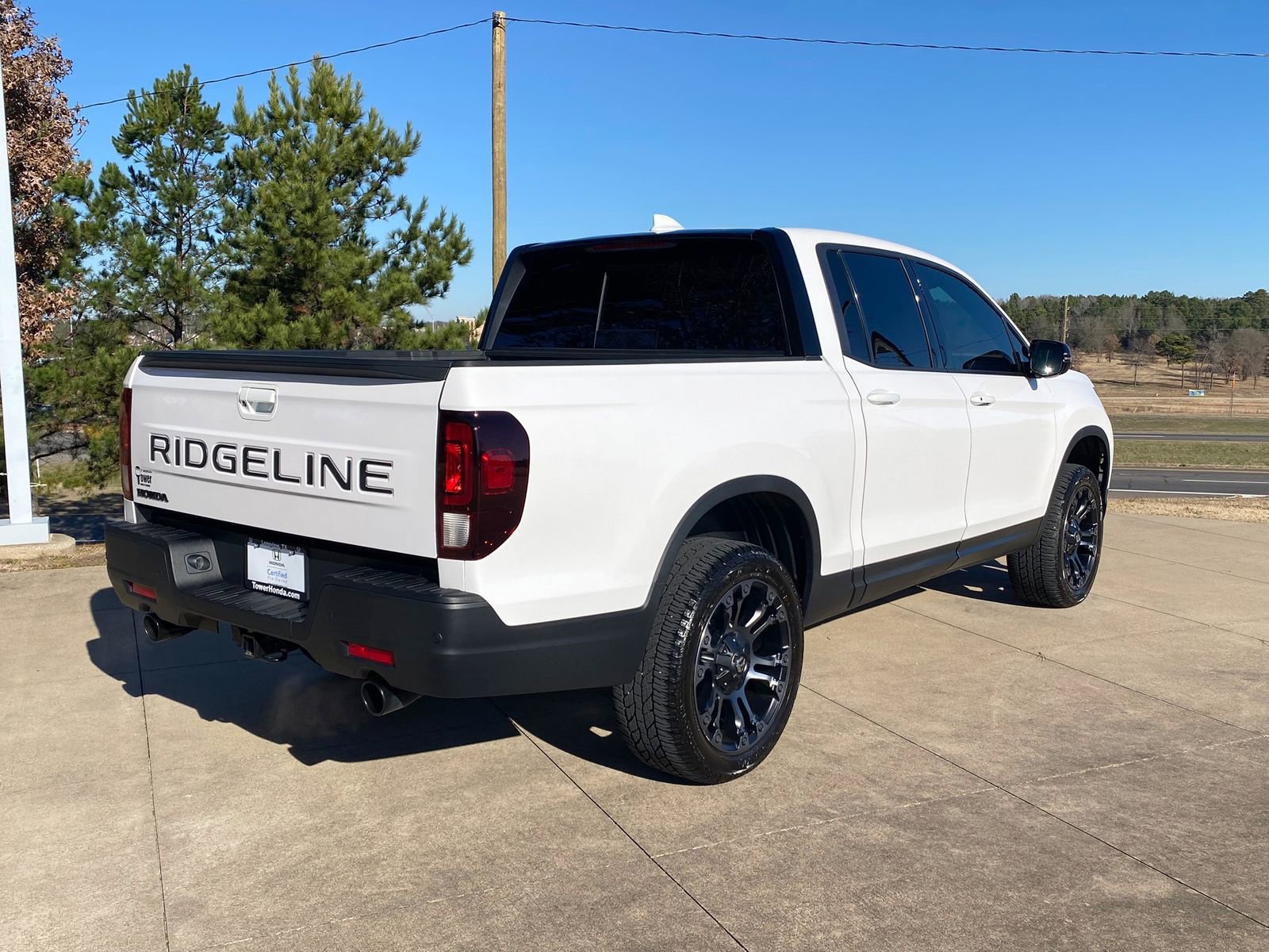 Used 2025 Honda Ridgeline Black Edition image 6