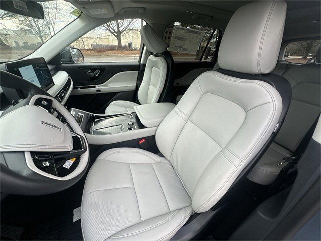 New 2026 Lincoln Aviator AWD image 11