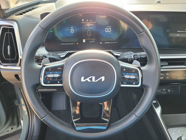 Used 2025 Kia Sorento EX AWD/4WD image 18