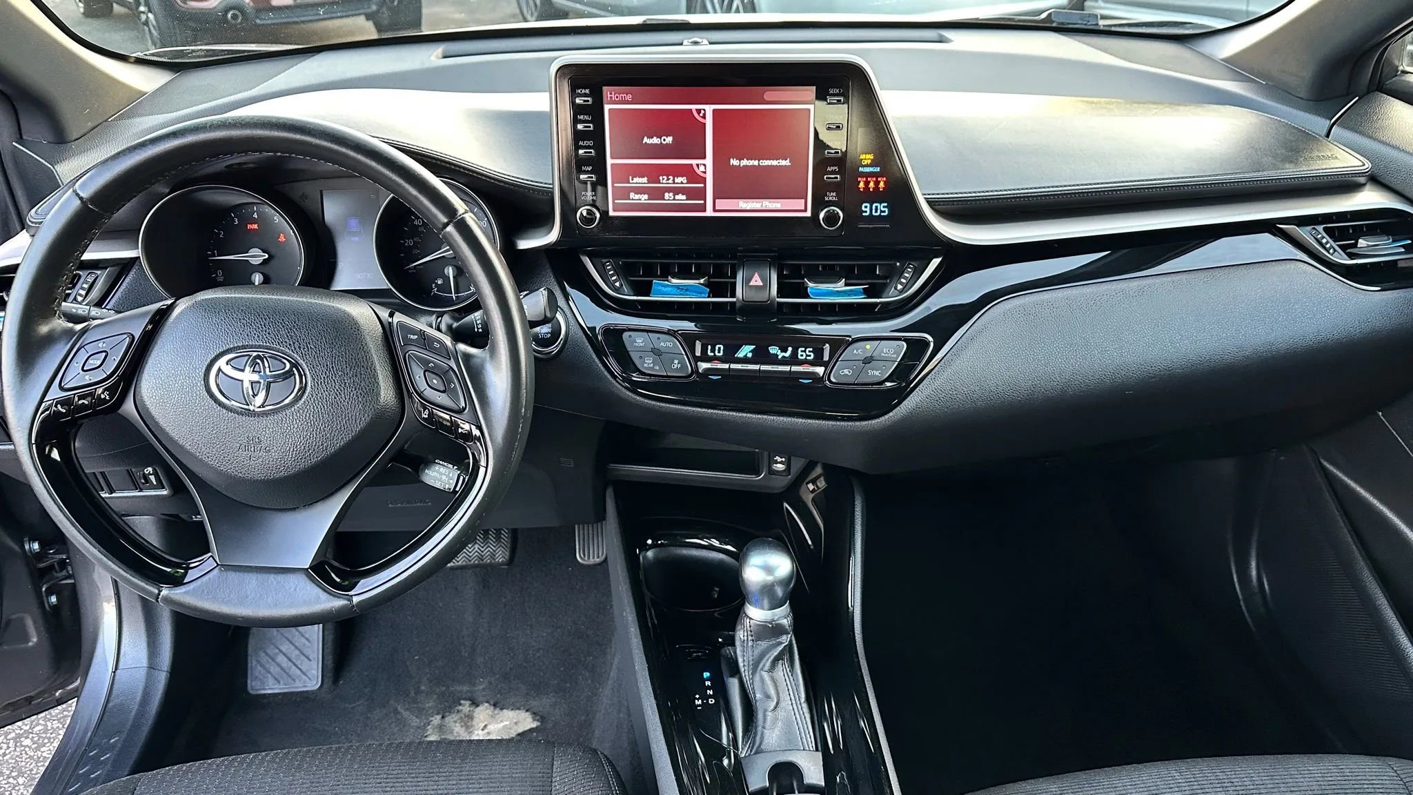 Used 2019 Toyota C-HR XLE image 16
