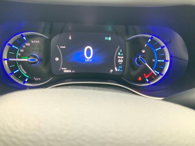 Used 2021 Chrysler Pacifica Touring-L w/ Uconnect Theater Family Group image 22