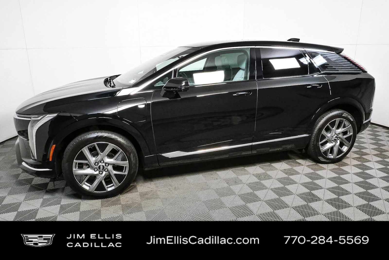 Used 2025 Cadillac Optiq Luxury 1 AWD/4WD image 31