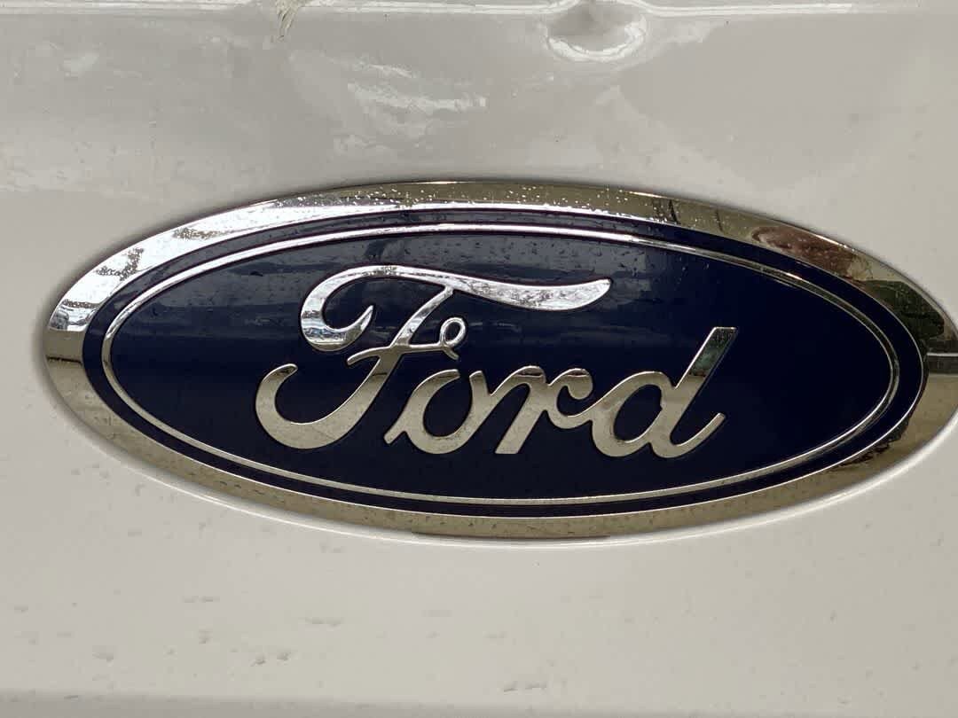 Used 2018 Ford F150 XLT w/ Equipment Group 301A Mid AWD/4WD image 10