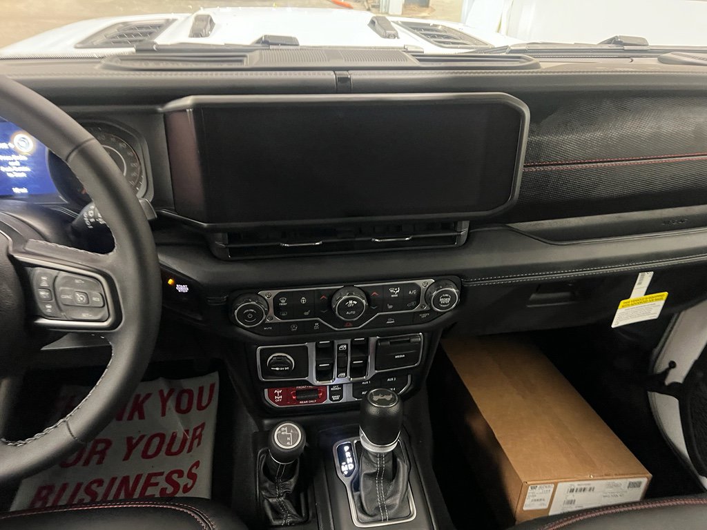 New 2026 Jeep Wrangler Unlimited Rubicon AWD/4WD image 8