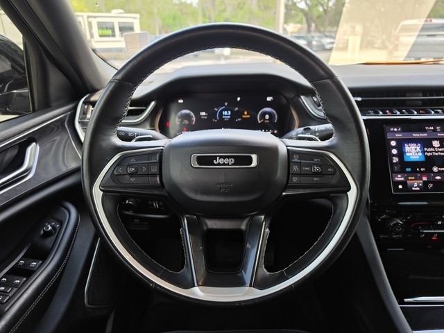 Used 2021 Jeep Grand Cherokee L Laredo RWD image 16