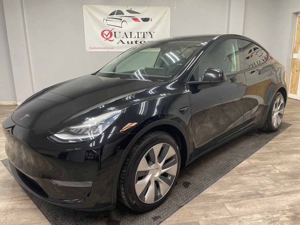 Used 2020 Tesla Model Y Long Range image 1