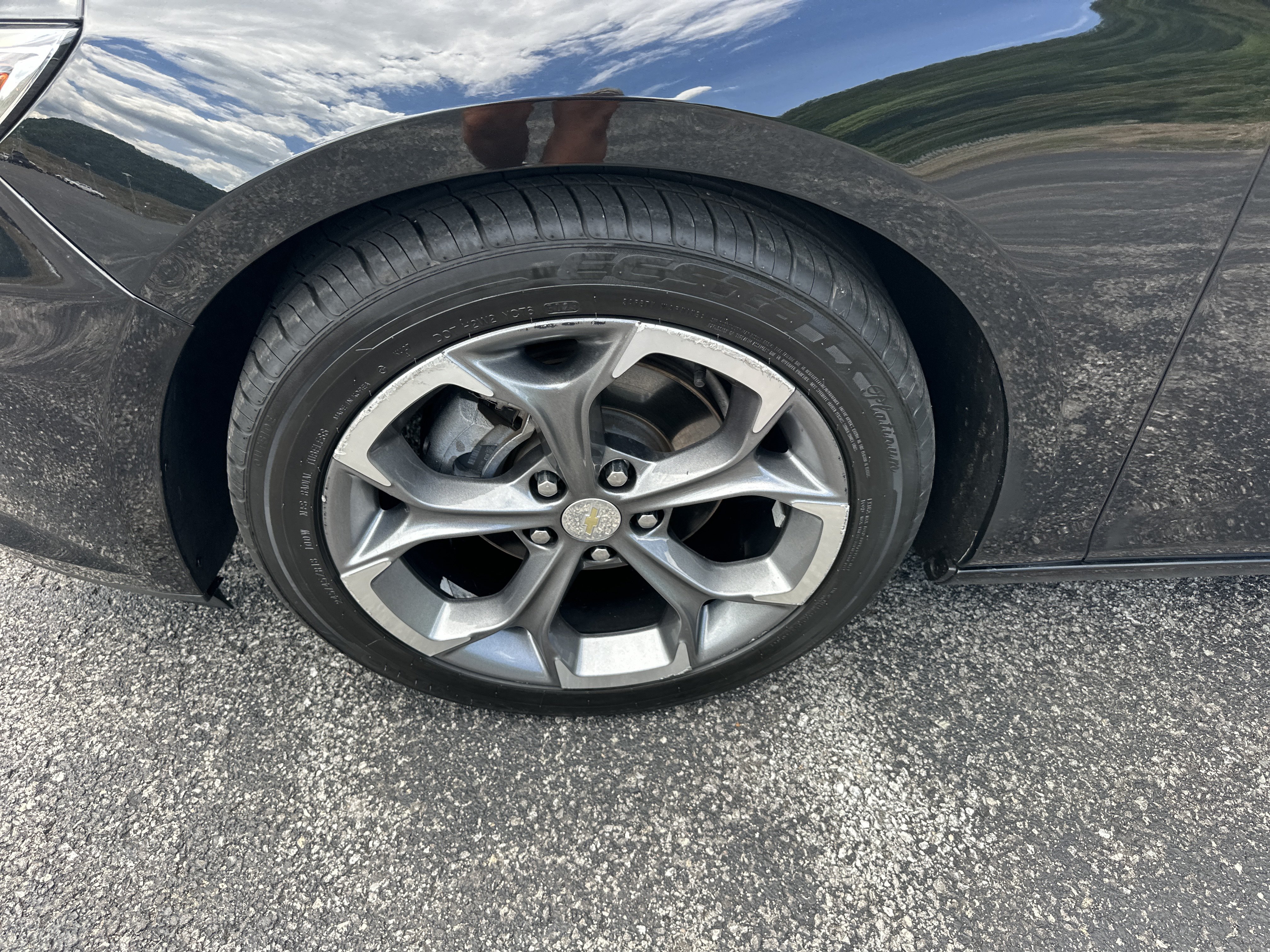 Used 2021 Chevrolet Malibu LT FWD image 8