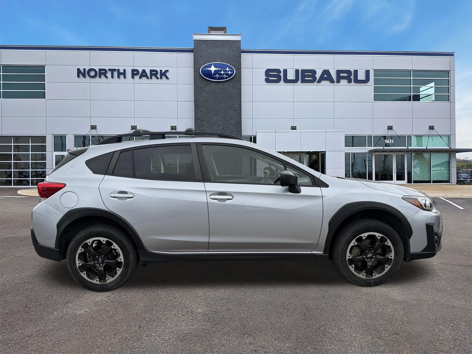 Used 2021 Subaru Crosstrek 2.0i w/ Popular Package #3 AWD/4WD image 2