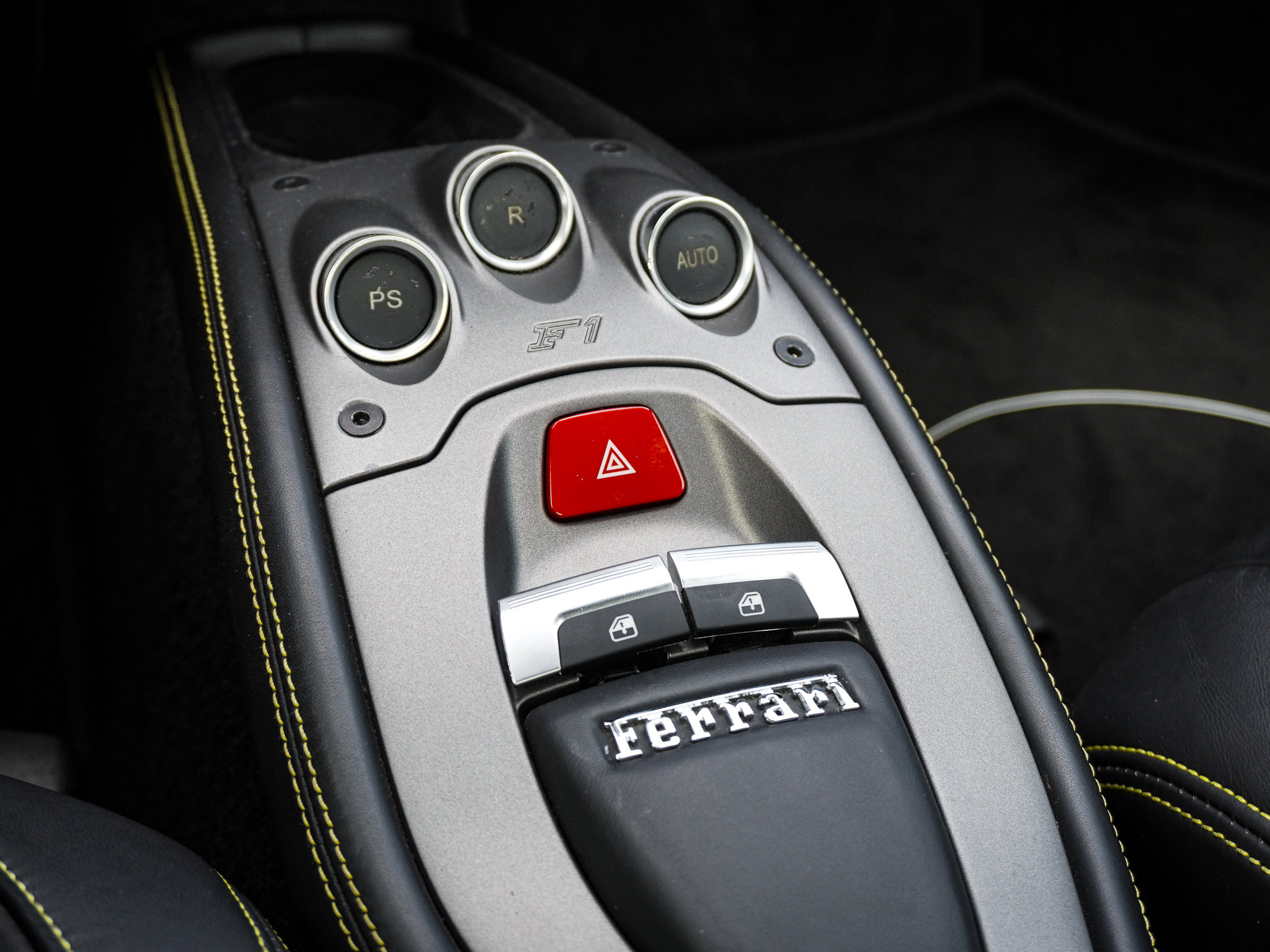 Used 2014 Ferrari 458 Italia Coupe RWD image 29
