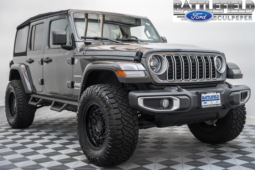 Used 2024 Jeep Wrangler Unlimited Sahara w/ Technology Group AWD/4WD image 1