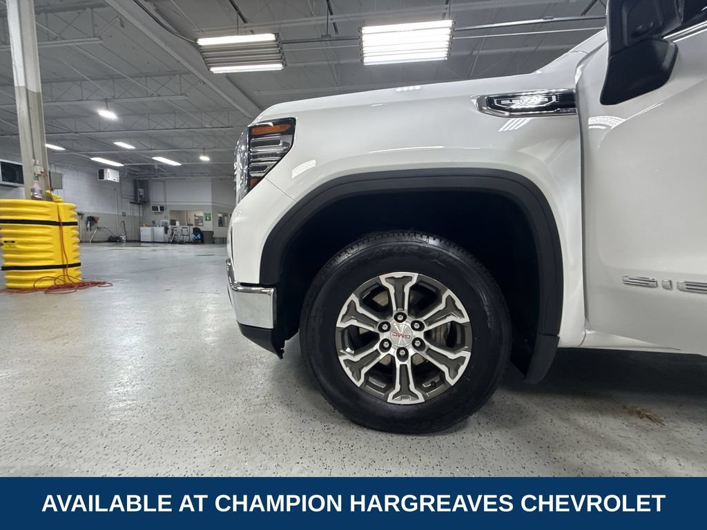 Used 2025 GMC Sierra 1500 SLT AWD/4WD image 41