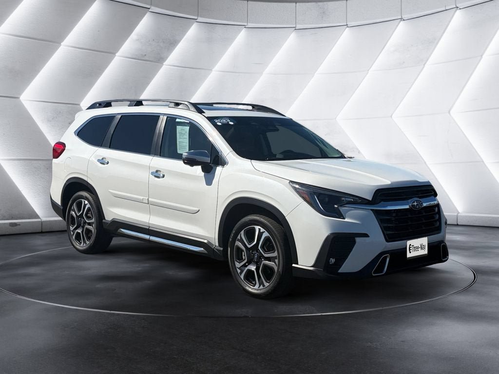 Used 2023 Subaru Ascent Touring AWD/4WD image 7
