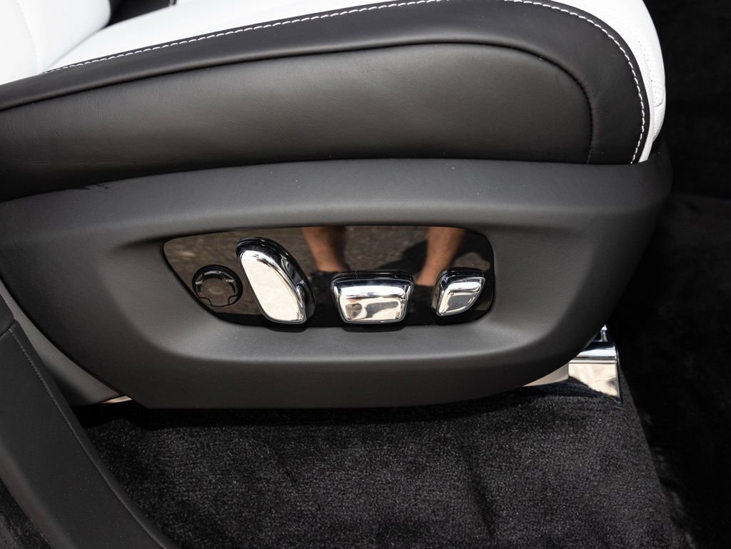 New 2027 Rolls-Royce Cullinan Black Badge AWD/4WD image 83