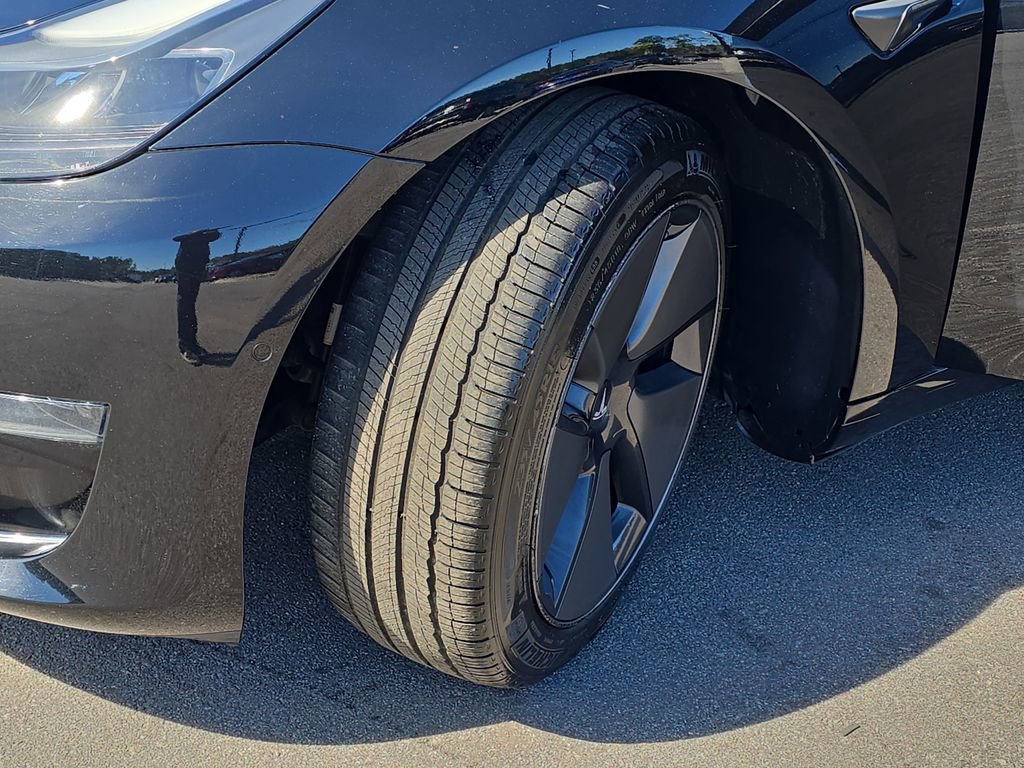Used 2021 Tesla Model 3 Standard Range Plus image 36