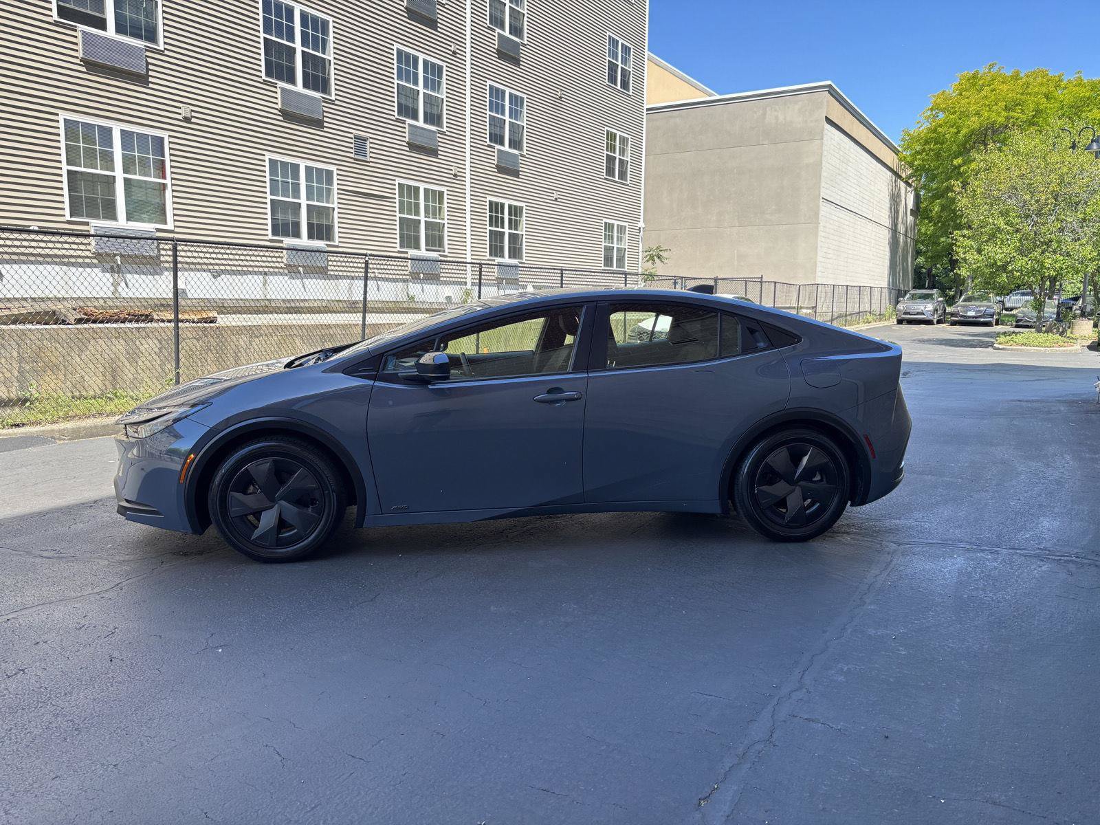 Used 2023 Toyota Prius LE AWD/4WD image 3