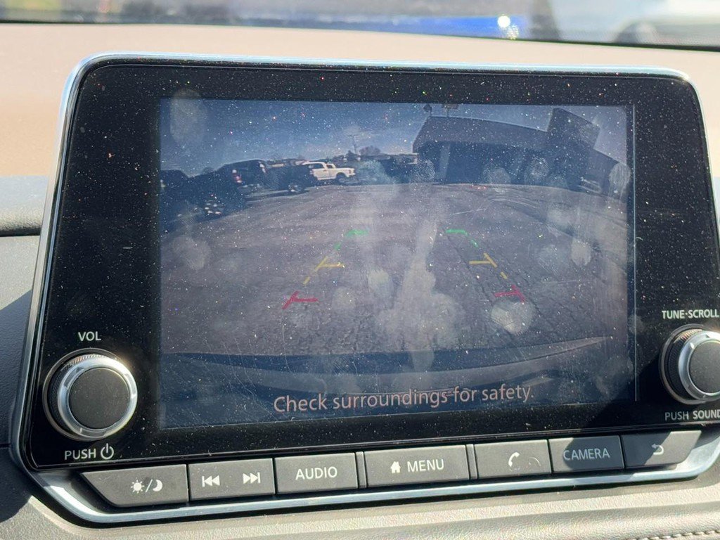 Used 2023 Nissan Rogue SV image 19