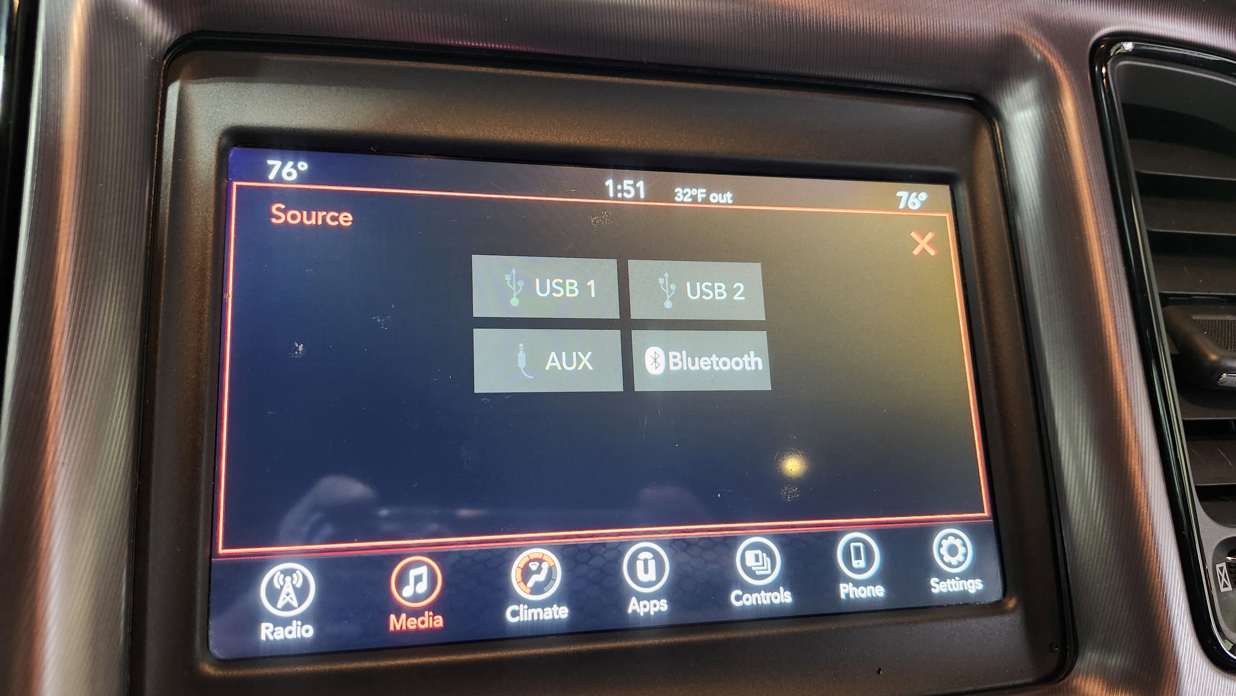 Used 2021 Dodge Challenger SXT image 4