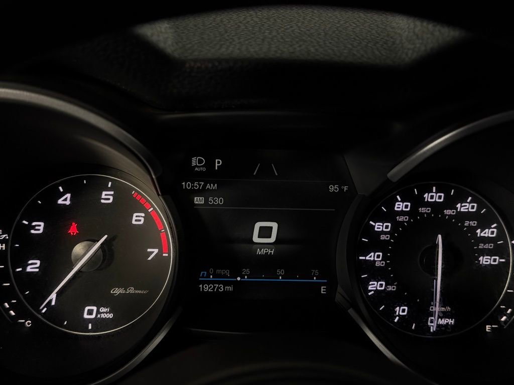 Used 2022 Alfa Romeo Stelvio Sprint image 14