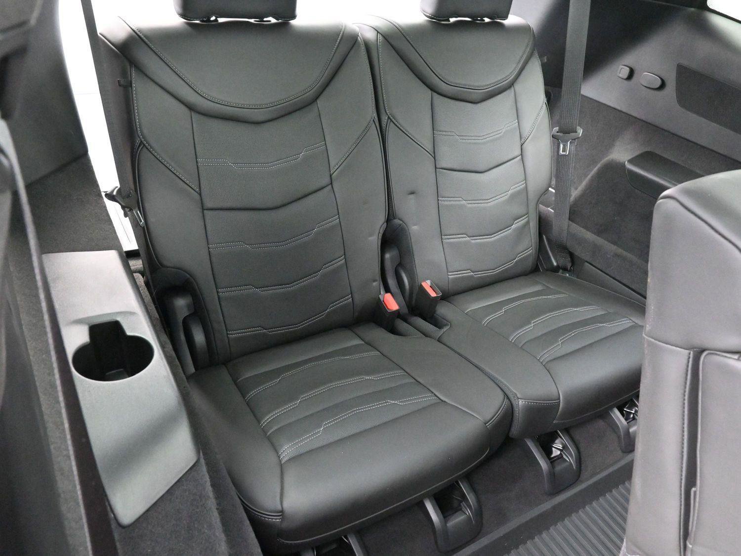 Certified 2024 Cadillac XT6 Sport w/ Platinum Package image 37