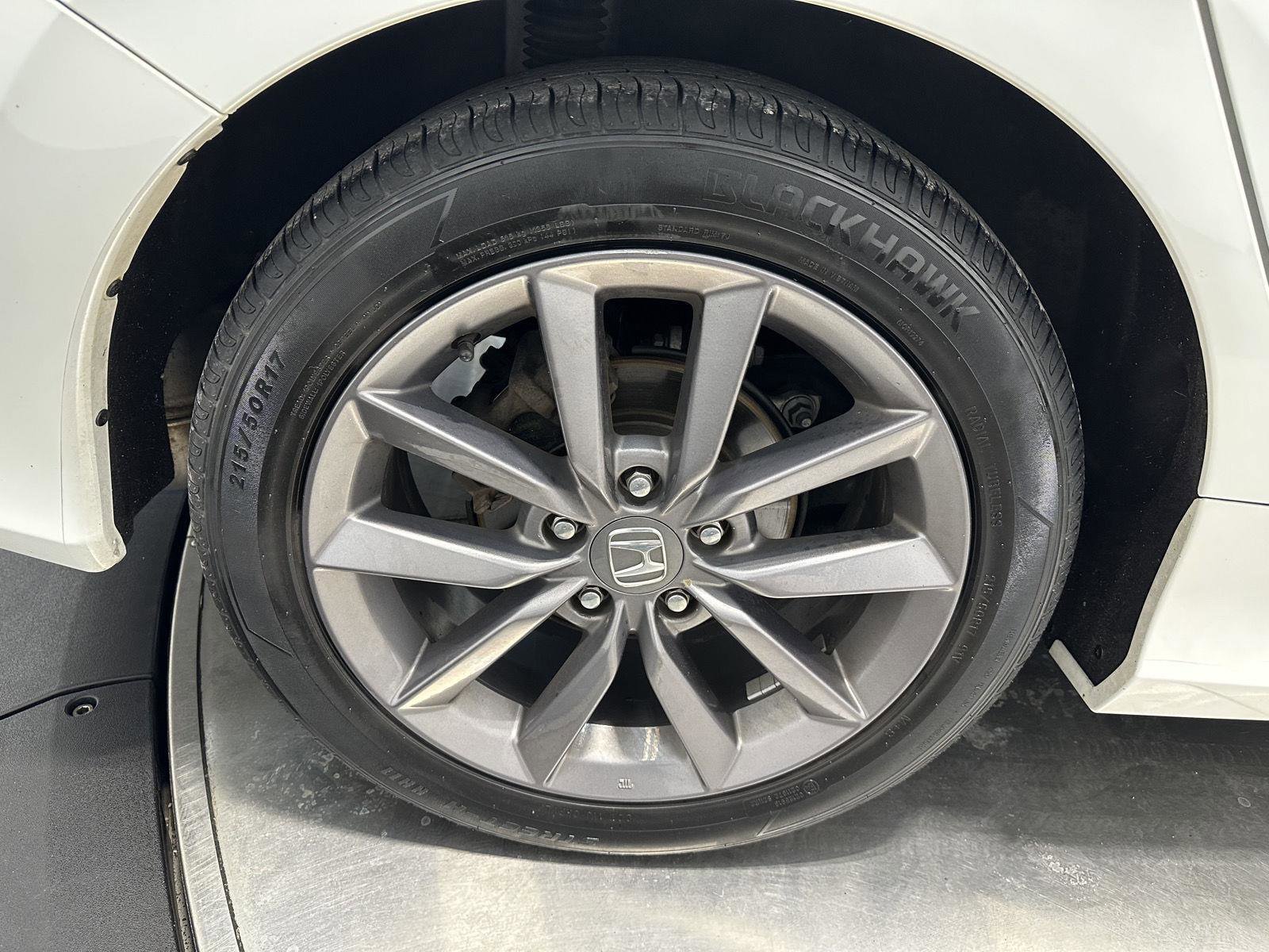 Used 2021 Honda Civic EX image 9