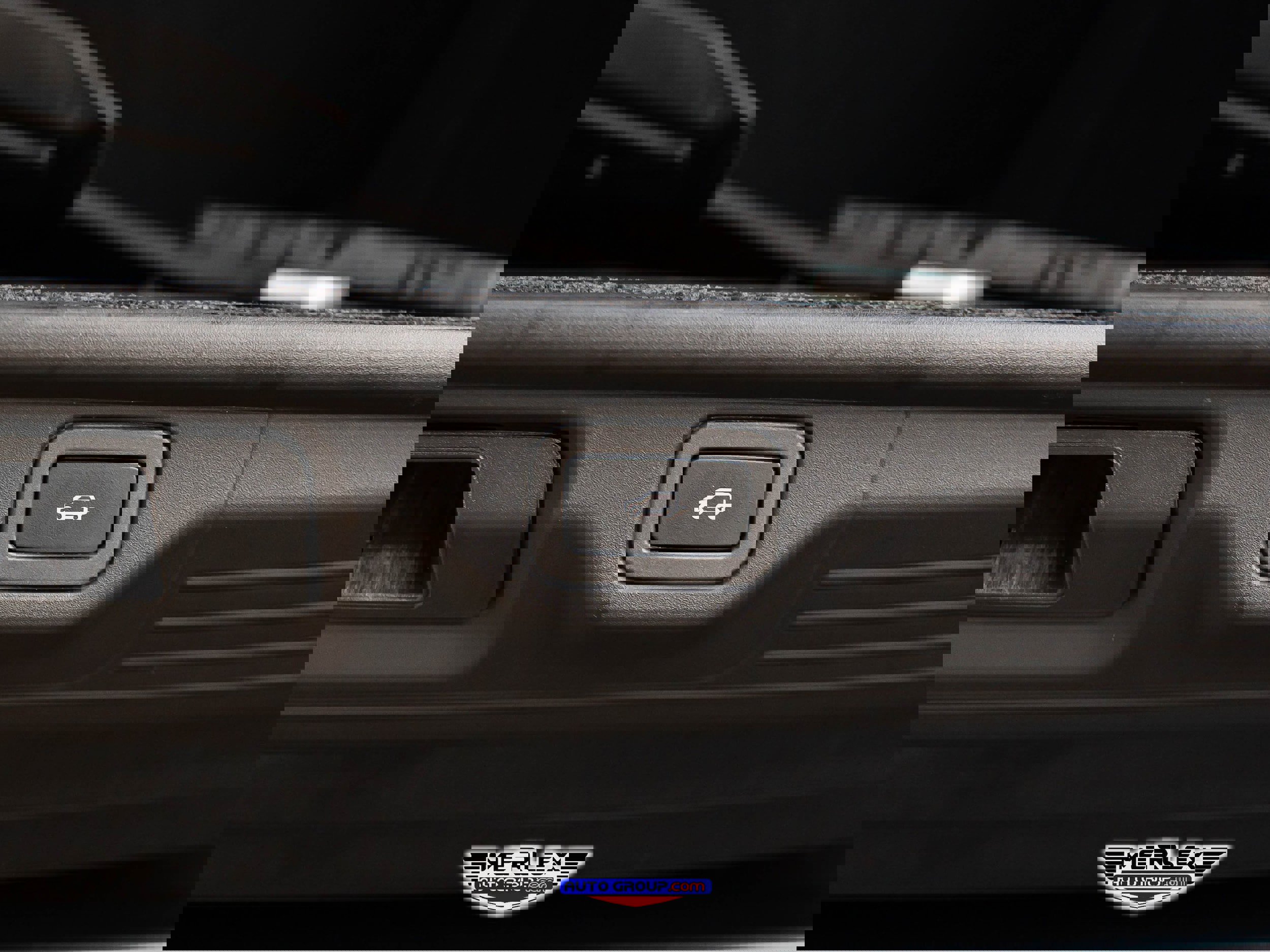 Used 2018 Land Rover Range Rover Long Wheelbase Supercharged image 54