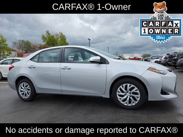 Used 2017 Toyota Corolla LE FWD image 3