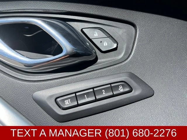 Used 2016 Chevrolet Camaro SS RWD image 17