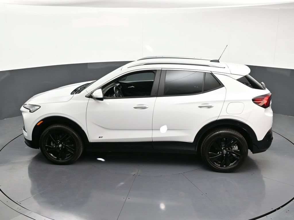 Certified 2026 Buick Encore GX Sport Touring AWD/4WD image 17