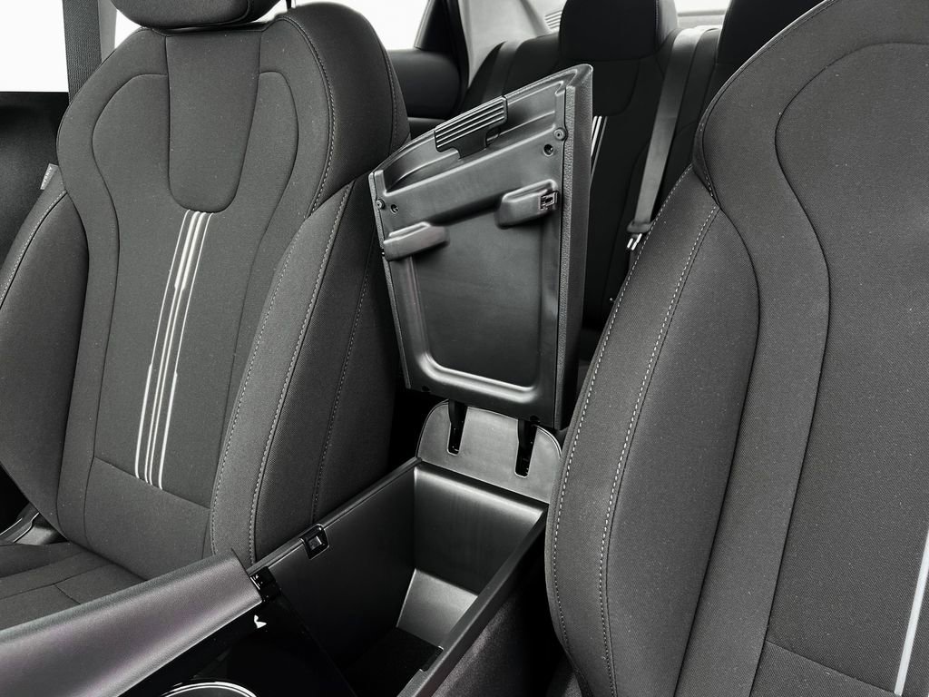 New 2025 Hyundai Elantra Blue image 27