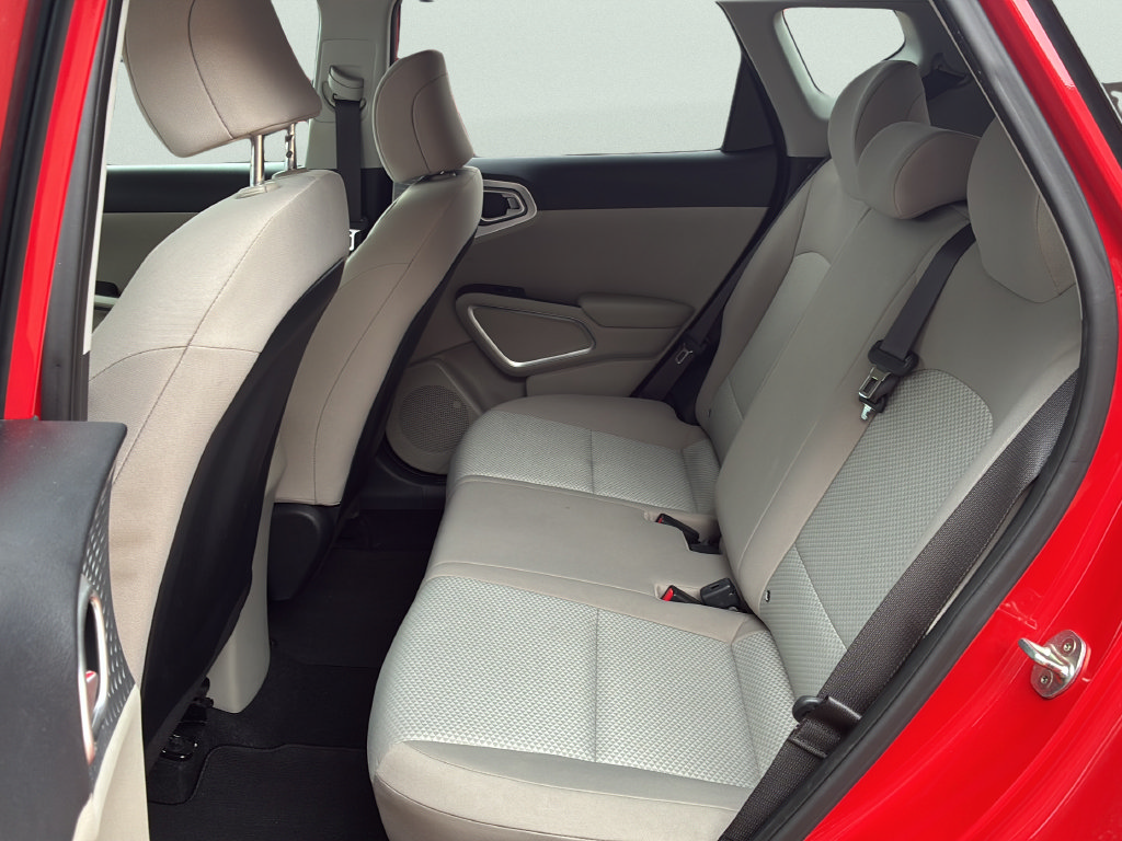 Used 2020 Kia Soul LX FWD image 20